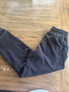 Alo black joggers